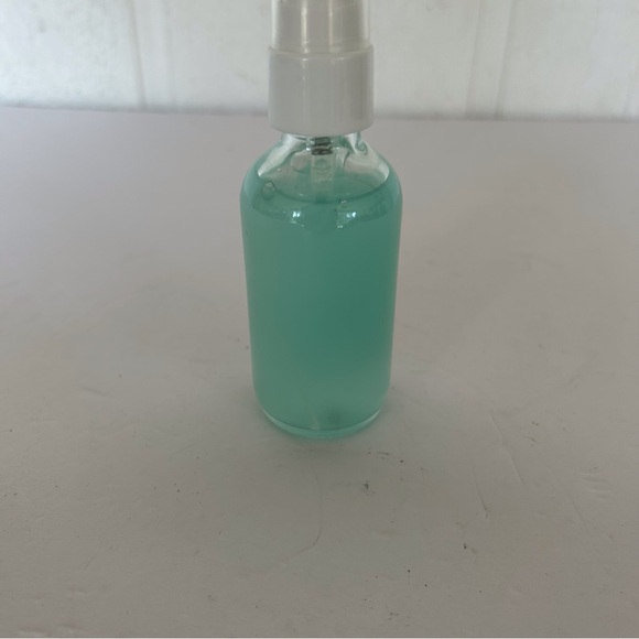 EARTH HARBOR CLOUDBURST BALANCING GEL HYDRATOR NWT - Picture 14 of 15